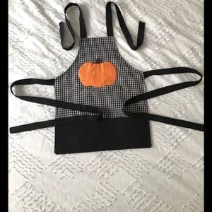 Homemade Toddlers Pumpkin Apron for Fall